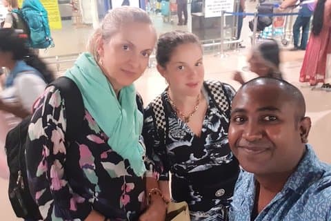 Flughafen Sri Lanka (BIA CMB) zum Hiriketiya Beach Abholung und Rückgabe | Privater Transfer