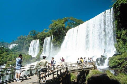 Cataratas do Iguaçu argentinas com caminhada na selva e barco