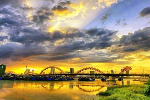 4-timers Da Nang by Night Of Worry-Free
