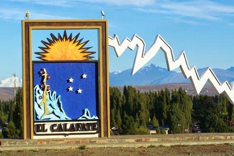 El Calafate: Bus ticket to Puerto Natales, Chile