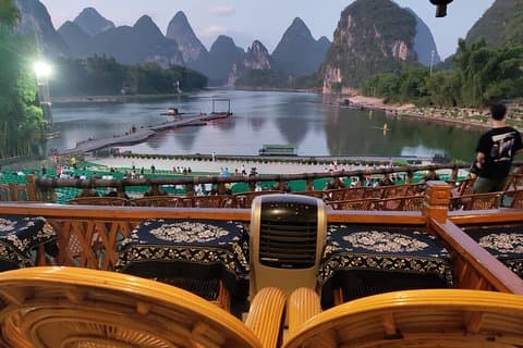 1-Day Li-River Tour: 4 Star boat & Liusanjie Show-President Seat