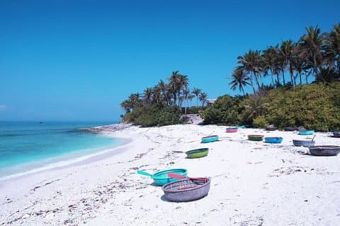 4-day Ho Chi Minh Cu Chi Tunnels Vung Tau Beach