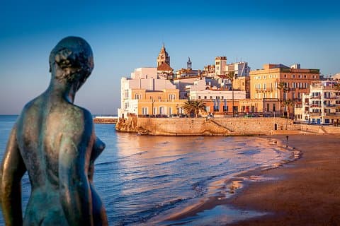 Privat tur til Girona og Sitges fra Barcelona