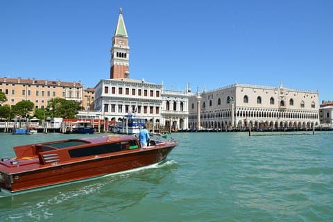Transport de l'aéroport de Venise VCE aux hôtels de Venise