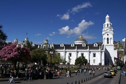 Quito og Midt i verden (PRIVAT dagstur)