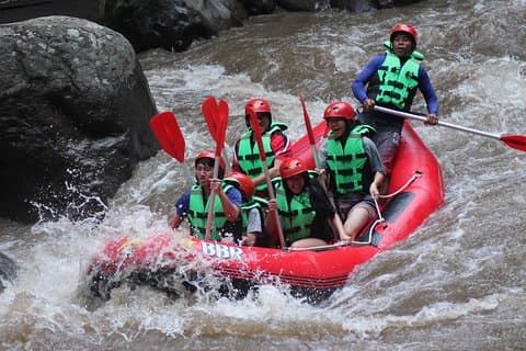 Rafting en aguas bravas en Bali: Una aventura inolvidable