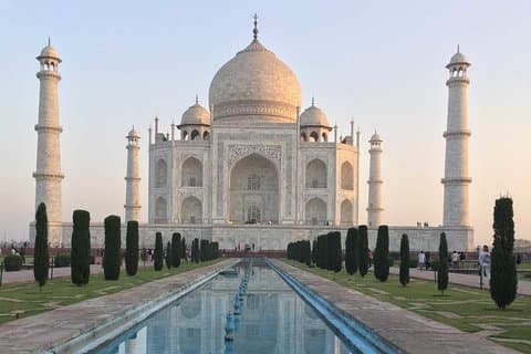 Erleben Sie das legendäre Taj Mahal auf einer privaten Tagestour ab Delhi