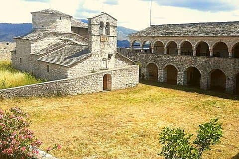 Visita el monasterio de San Jorge