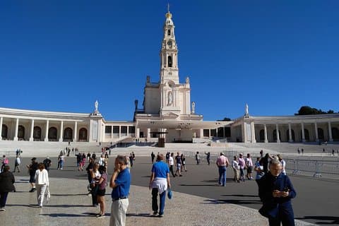 Privat familietur Fatima - Batalha - Nazaré - Óbidos middelalder