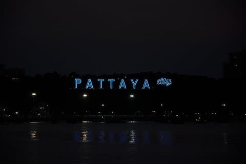 Enjoy Visiting Stone Park & Pattaya Crocodile Farm