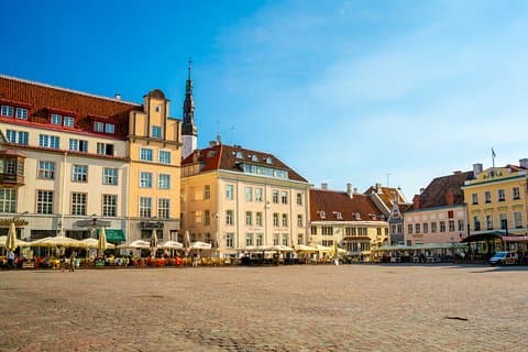 Oud en tegenwoordig Tallinn Driving and Little Walking privétour