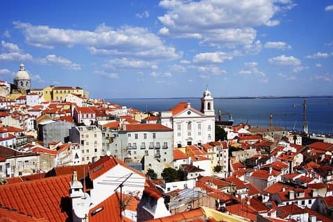 Privéroute Lissabon: transfers, stadstour en volledige dag Sintra met chauffeur en gids