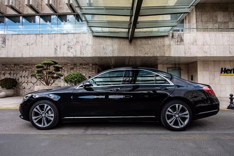 Budapest Airport Private Luxury Transfer by MB SClass/BMW7/AudiA8