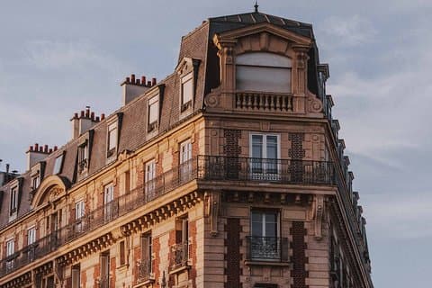 Recorrido a pie autoguiado por la arquitectura y los artesanos de la Bastilla