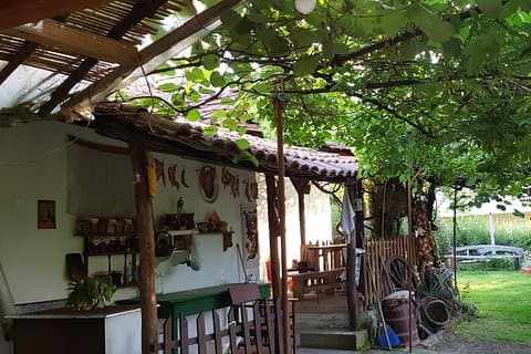 Repas à domicile sur les pentes du mont Belasica - excursion d'une journée au départ de Skopje