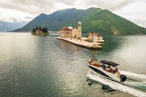 Signora delle Rocce e Perast Old Town