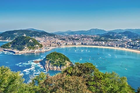Privater Transfer von Barcelona nach San Sebastian (oder umgekehrt)