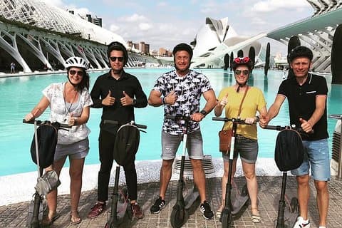 E-Roller Stadt der Künste und Wissenschaften Private Tour