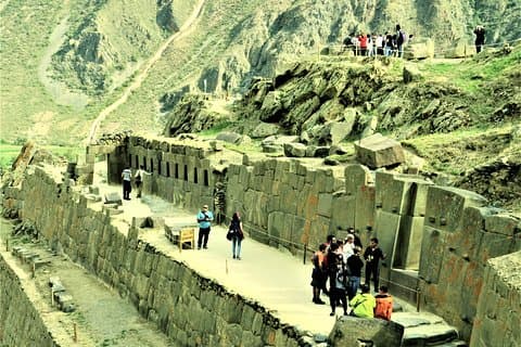 Sacred Valley full Day Tour - all inclusive
