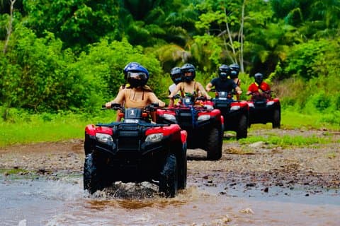 Tour della foresta pluviale e delle cascate fuoristrada di Manuel Antonio ATV
