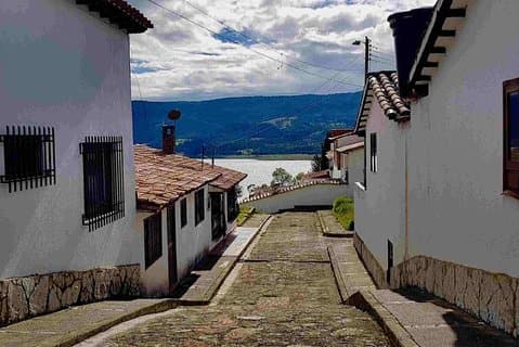 Excursión privada de un día al Lago Guatavita