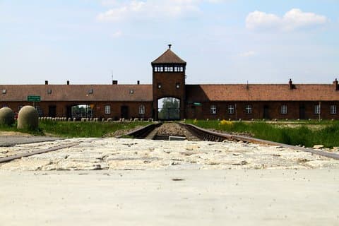 Ganztagesausflug Krakau & Auschwitz-Birkenau von Warschau aus