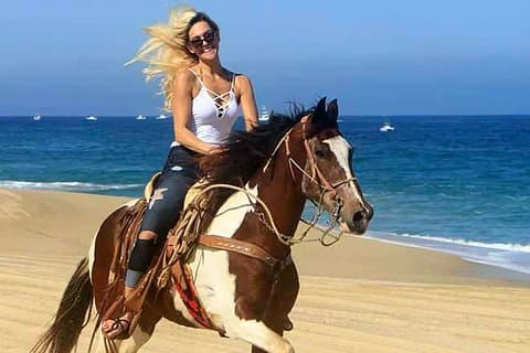 Balade à cheval à Cabo San Lucas sur la plage et le désert