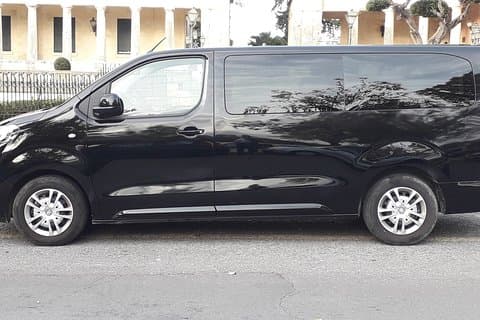 Korfu til Athen privat transfer med Guided Tour of Delphi