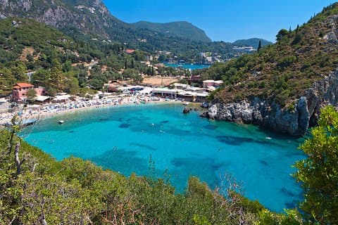 Private Tour zum Strand von Palaiokastritsa und zum Dorf Lakwnes