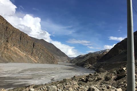 Lower Mustang Jomsom Muktinath Hot Spring Tour i 4 WD Jeep