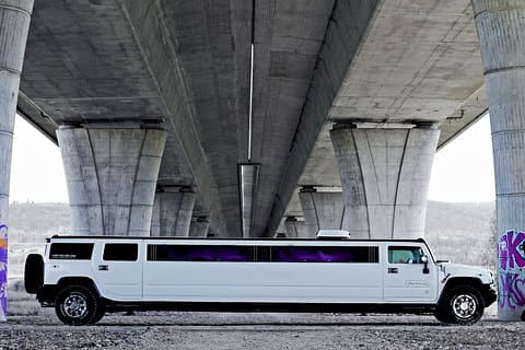1 heure de balade en limousine en Hummer à Prague