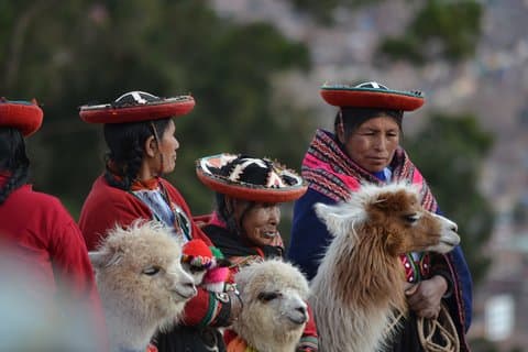 Full Day - Sacred Valley & Ccaccaccollo (Esperienza di tessitura)