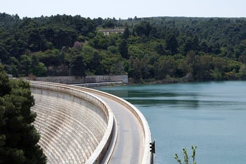 Marathon et Attique orientale en une journée