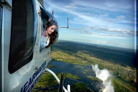 ヘリコプターによるビクトリアフォールズ上空のシーニックフライト - 13分間のフライト。