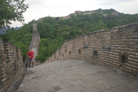 Private Day Tour to Mutianyu Great Wall & 798 Art Zone with Local Food Lunch