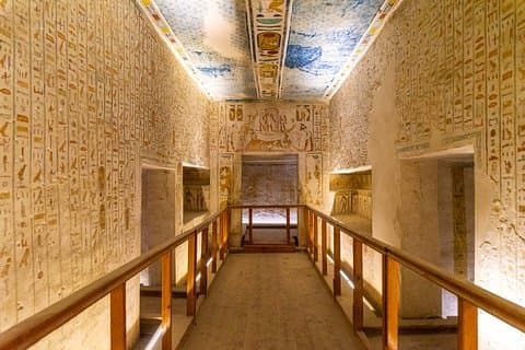 Dagstur Kongernes dal, Hatshepsut-templet, Memnon