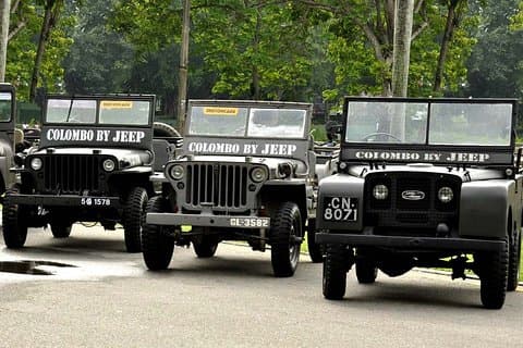 Visite de la ville de Colombo en Jeep Land Rover Série 1