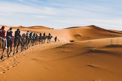 Kameltur i Merzouga med 1 natt i ökenläger