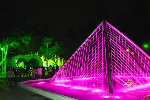 Magic Fountains Park Tour & Light Show