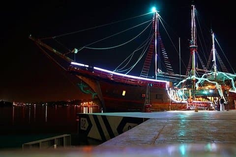 Diner in Puerto Vallarta onder de zee en piratenshow