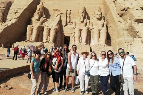 Volledige dagtour naar de tempels van Abu Simbel vanuit Aswan met de bus - gedeelde tour