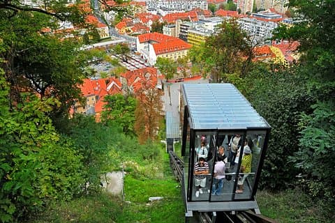 Begeleide wandeling en kabelbaanrit naar het kasteel van Ljubljana