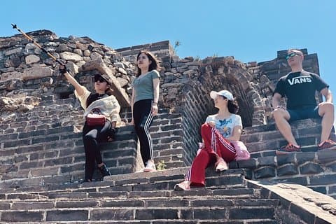 Privat vandringsdagstur: Orestaurerad Huanghuacheng Great Wall med lokal lunch