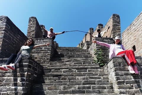 PEK Airport Layover Transfer Service naar de ongerestaureerde Huanghuacheng Great Wall