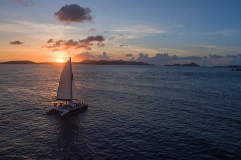Hoteller i nærheten av St. John Days End Sunset Sail Open Bar & Hors D'oeuvres