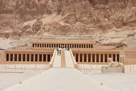 Um dia inteiro privado para descobrir a margem oeste de Luxor