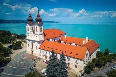 Budapest zum Plattensee und Porzellanmuseum Private Tagestour