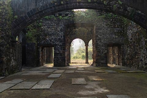 Romantic tour in Thane