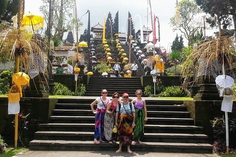 プライベートツアーブサキマザー寺院、送迎付き滝