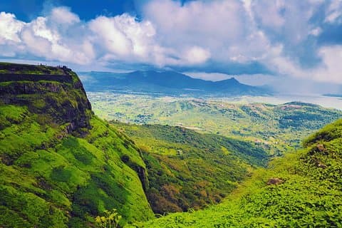 Tour guidato privato di Lonavala e delle grotte buddiste di Karla da Mumbai